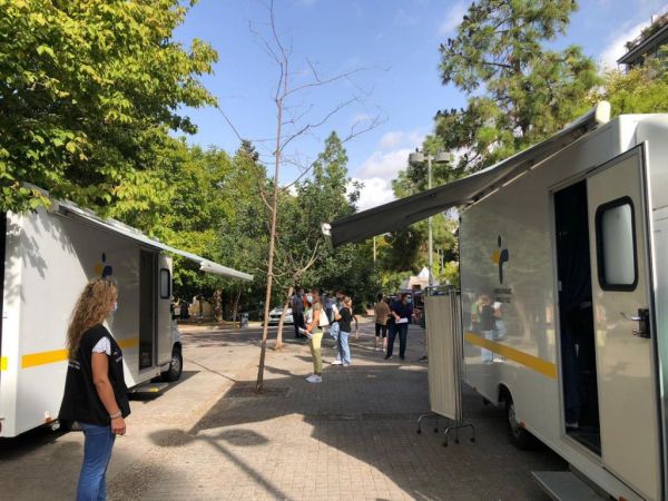 Κοροναϊός : Rapid tests σε οκτώ Λέσχες Φιλίας ξεκινά ο Δήμος Αθηναίων