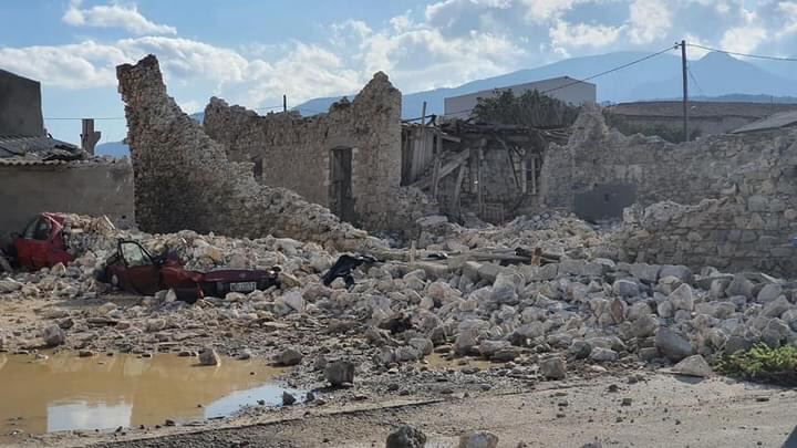 Σεισμός στη Σάμο: Εικόνες δείχνουν τις μεγάλες υλικές ζημιές στο νησί | tanea.gr