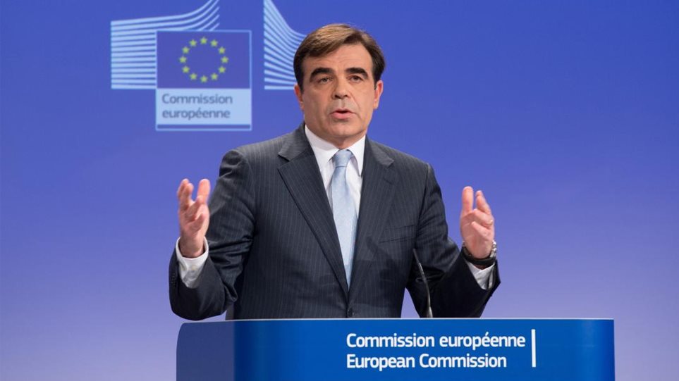 Μαργαρίτης Σχοινάς : Θετικός στον κοροναϊό ο αντιπρόεδρος της ΕΕ