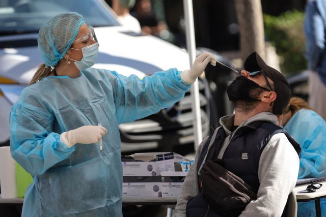 Κοροναϊός : Έλεγχοι του ΕΟΔΥ σε Πάτρα, Κόνιτσα και Κύθηρα