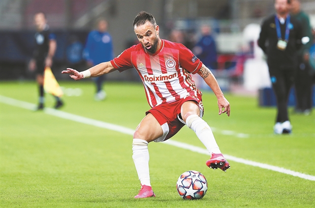 Ολοι ένα κουβάρι στο 90’