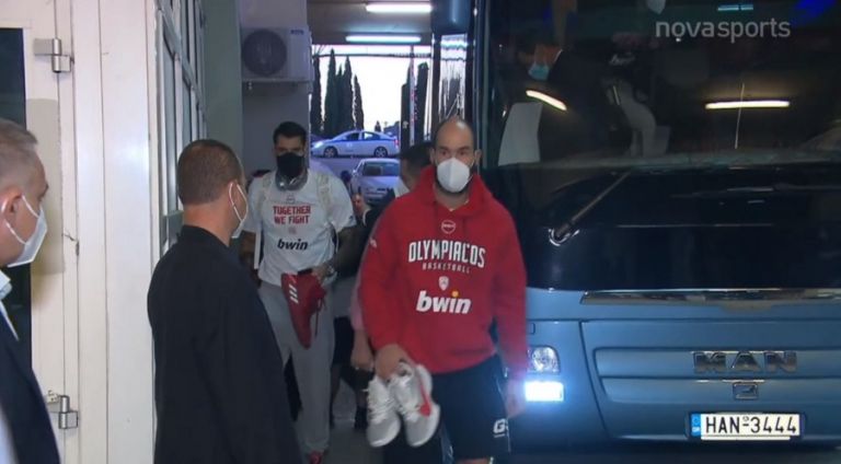 Η άφιξη του Ολυμπιακού στο ΟΑΚΑ