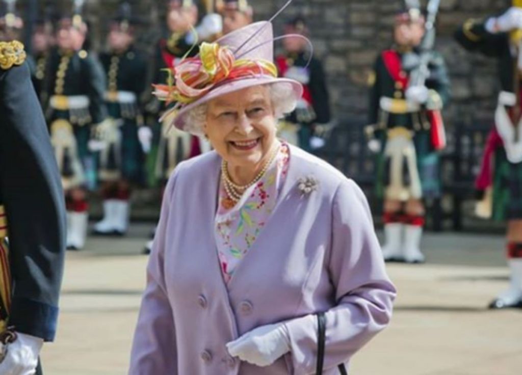 Βασίλισσα Ελισάβετ: Η πρώτη έξοδος μετά από επτά μήνες καραντίνα