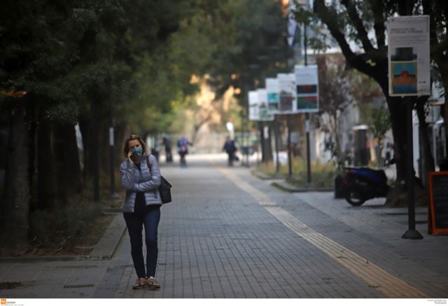 Κοροναϊός : Γιατί δεν βελτιώνεται η κατάσταση στις «κόκκινες» περιοχές