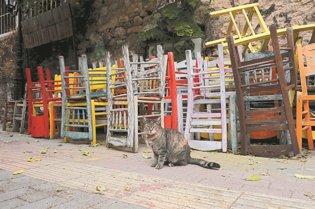 Lockdown: σενάρια εξόδου με νέα γέφυρα ασφαλείας