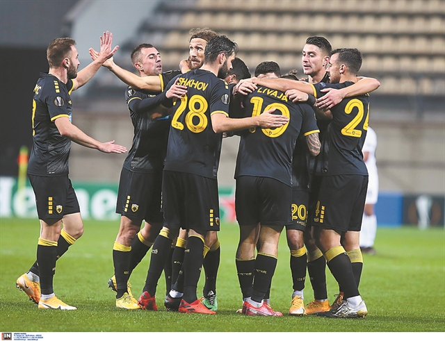 Η ΑΕΚ προσπαθεί να βγει από τον «γύψο»