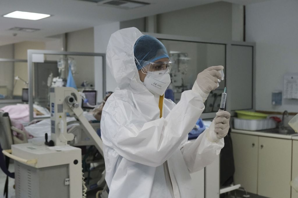 Κοροναϊός : 2.835 νέα κρούσματα και 38 θάνατοι – Στους οι 366 διασωληνωμένοι