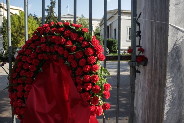 Πολυτεχνείο : Πολεμικό κλίμα μετά την απαγόρευση της πορείας – Τι θα κάνουν τα κόμματα, δρακόντεια μέτρα από την ΕΛ.ΑΣ