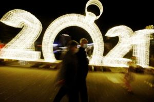 Επιχείρηση «σώστε τα Χριστούγεννα» – Πώς θα γιορτάσουν οι Ευρωπαίοι