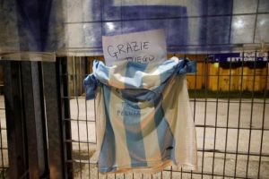 Μαραντόνα : Η εφημερίδα «Ουμανιτέ» αποχαιρετά τον μάγο του ποδοσφαίρου