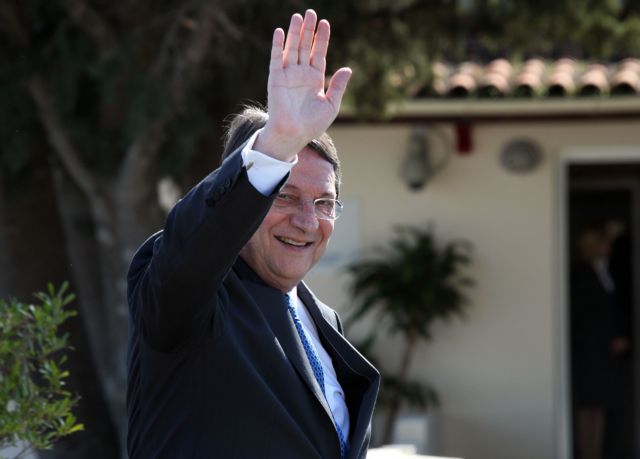 Τι θα πει ο Νίκος Αναστασιάδης στον Ερσίν Τατάρ το απόγευμα στη Λευκωσία