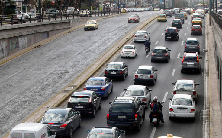 Κίνηση : Τροχαίο στην Κηφισίας – Πού υπάρχει μποτιλιάρισμα