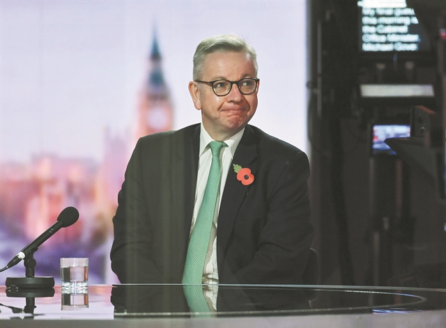 Συγγνώμη ζήτησε ο Μάικλ Γκόουβ για τα κορωνοπάρτι