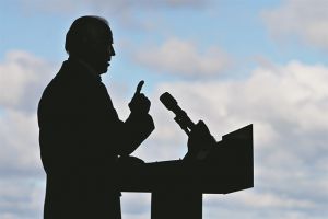 Στο κανναβάτσο, από τον πρώτο γύρο