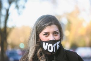 Ο Τραμπ δίχασε όσο ποτέ τους άνδρες και τις γυναίκες