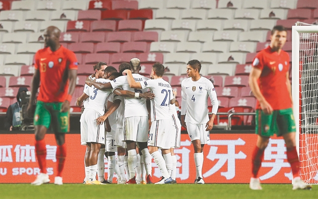 Τιτανομαχία με παρελθόν