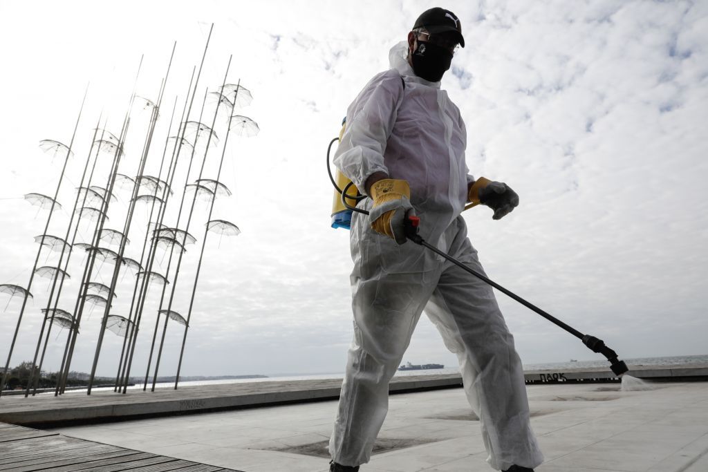 Παπαευαγγέλου : Σε Αττική και Θεσσαλονίκη σχεδόν τα μισά από τα 2.198 σημερινά κρούσματα