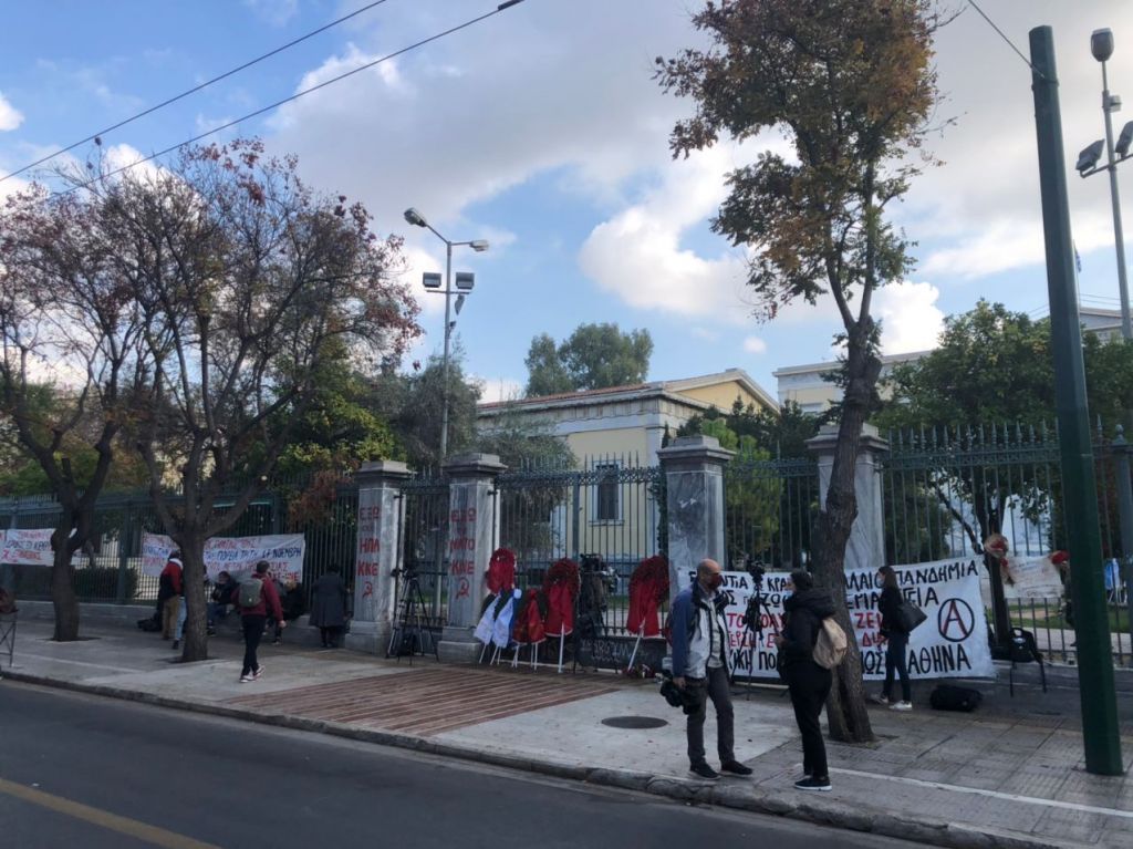 Live όσα συμβαίνουν στο Πολυτεχνείο