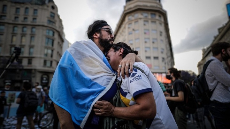 Μαραντόνα : Πάνω από ένα εκατομμύριο άνθρωποι θα αποχαιρετήσουν τον θεό του ποδοσφαίρου