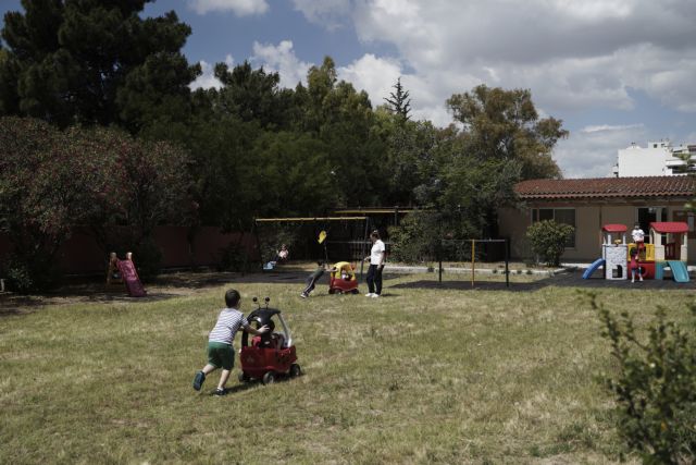 Lockdown : Ανοικτοί παραμένουν οι βρεφονηπιακοί σταθμοί – Τι γίνεται με τις άλλες δομές του υπ. Εργασίας