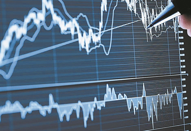 Κράτησε τα κέρδη που έφεραν τα νέα για το εμβόλιο