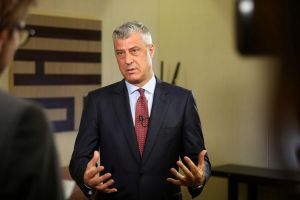 Κόσοβο : Παραίτηση Θάτσι μετά την απαγγελία κατηγορίας εναντίον του για εγκλήματα πολέμου του UCK