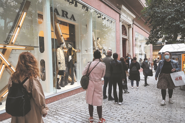 Παράθυρο για ανοικτά μαγαζιά τις Κυριακές