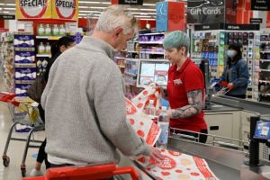 Βρετανία : Εστία υπερμετάδοσης του κοροναϊού τα σουπερμάρκετ