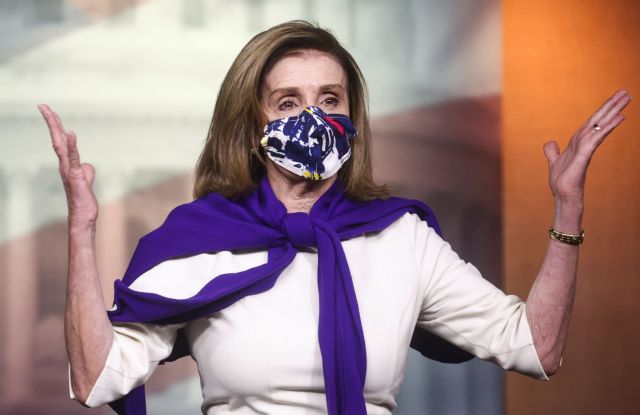 Νάνσι Πελόζι: Επελέγη από τους Δημοκρατικούς για μια ακόμη θητεία στην προεδρία της Βουλής