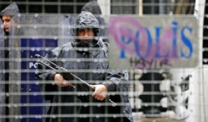 Τουρκία : Οι Αρχές εξέδωσαν εντάλματα για τη σύλληψη 101 ανθρώπων για τρομοκρατία