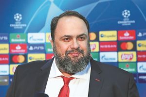 Στα σχοινιά Μπαλτάκος, Φιλιππούσης, Μπένετ!