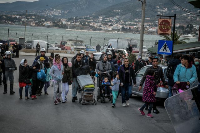 Επιασαν διακινητές που μετέφεραν 52 μετανάστες στην Ελλάδα