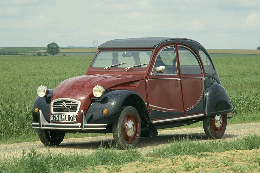 Citroen 2 CV 6 Charleston: Το αυτοκίνητο με την διαχρονική σχεδίαση κλείνει 40 χρόνια