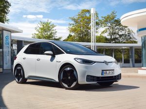 VW ID.3: Το ηλεκτρικό που εντυπωσιάζει με την αυτονομία του