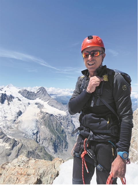 Ελληνας ορειβάτης στα Ιμαλάια για ρεβεγιόν