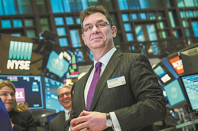 Ρευστοποίησε μετοχές της Pfizer την ημέρα των ανακοινώσεων