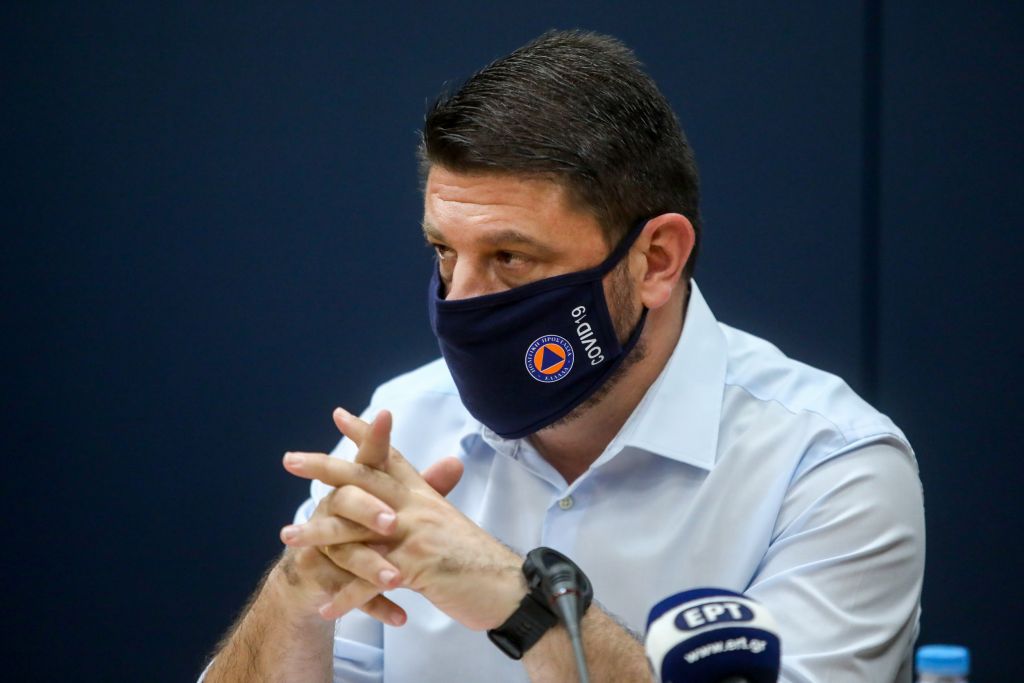 Κοροναϊός : Live τις ανακοινώσεις Χαρδαλιά για το lockdown