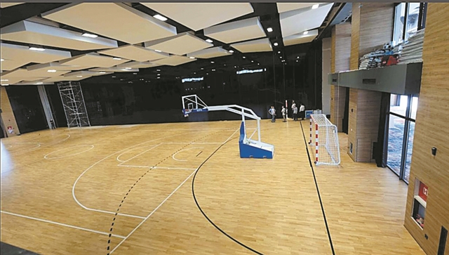 Γήπεδο στο ξενοδοχείο!