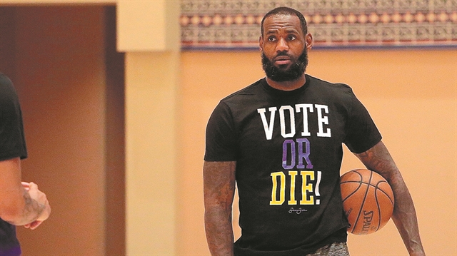 Οταν οι αθλητές «σκοράρουν» σε πολιτικά τερέν