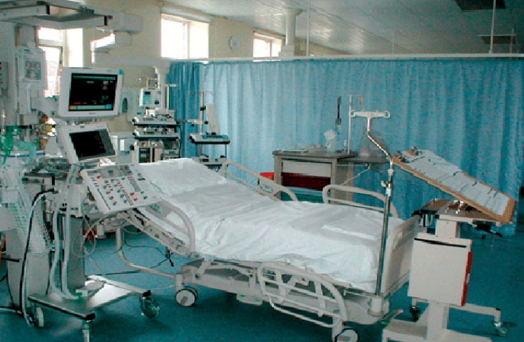 Κοροναϊός : Τρομάζει ο αριθμός των διασωληνωμένων – Στα όριά τους τα νοσοκομεία