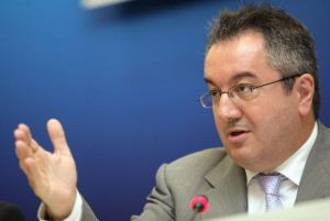 Μόσιαλος : Στις αρχές του 2021 το εμβόλιο στην Ελλάδα