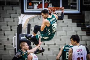 Νέντοβιτς και άμυνα έδωσαν στον Παναθηναϊκό τη νίκη επί της Μπάγερν (83-76)