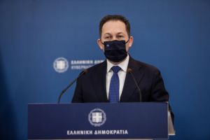 Κοροναϊός – Πέτσας : Στο τραπέζι κλείσιμο των σχολείων και παράταση του lockdown