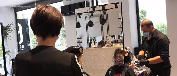 Κοροναϊός : Σήμερα οι τελευταίες επισκέψεις σε κομμωτήρια και κέντρα αισθητικής