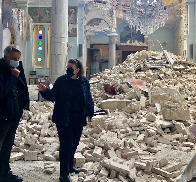 Αυτοψία Μενδώνη στη Σάμο μετά το σεισμό – Αρκετές ζημιές αποκαθίστανται