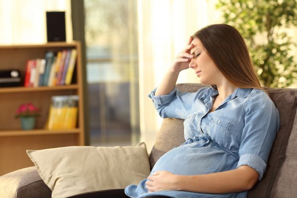 Κοροναϊός : Οι έγκυες που νοσούν κινδυνεύουν από πρόωρο τοκετό και βαρύτερα συμπτώματα
