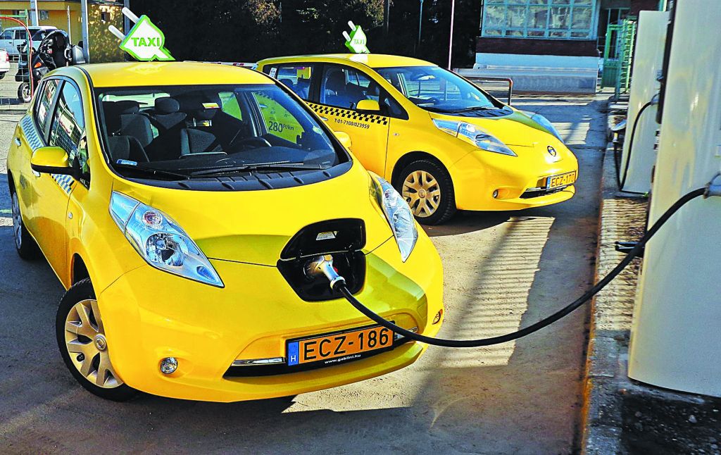 Επιδότηση μέχρι €8.000 για ηλεκτρικά ταξί