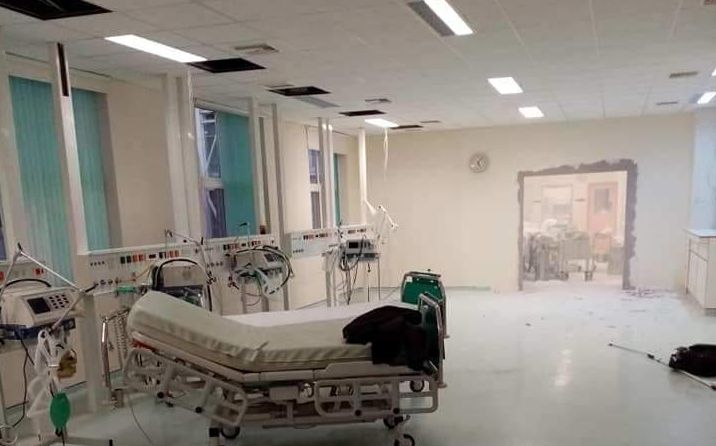 Κοροναϊός : Γκρεμίζουν τοίχους στο νοσοκομείο Αλεξανδρούπολης για να φτιάξουν ΜΕΘ | tanea.gr