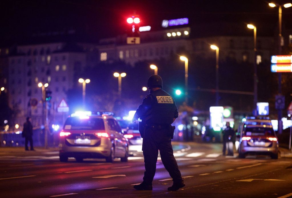 Επίθεση στη Βιέννη : Σε 14 συλλήψεις έχει προχωρήσει η Αστυνομία