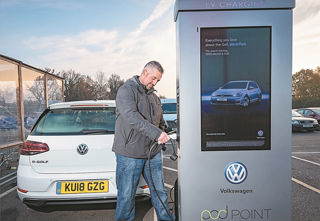 Βάζει την Αστυπάλαια στην… πρίζα